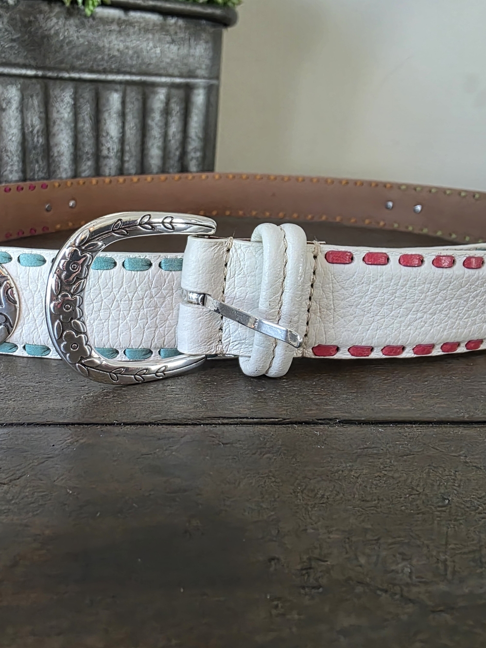 Brighton White Leather Whipstitched Floral Concho Belt Size 38 Boho Western - Picture 8 of 9